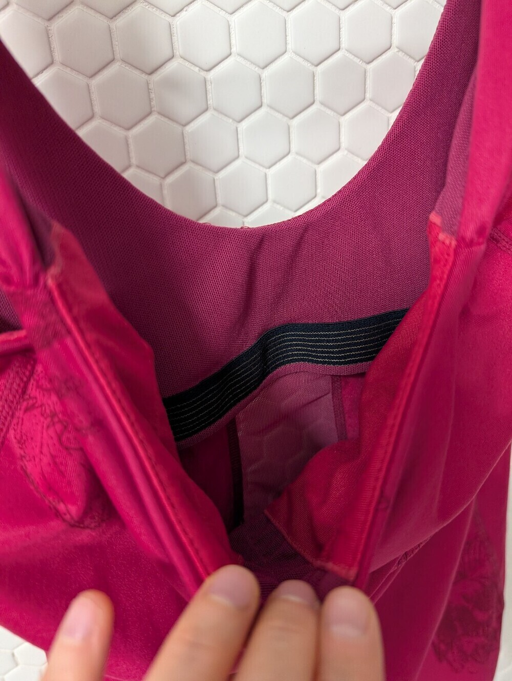 Lululemon Tank Top with Built-In Bra Shell - Picture 5 of 8